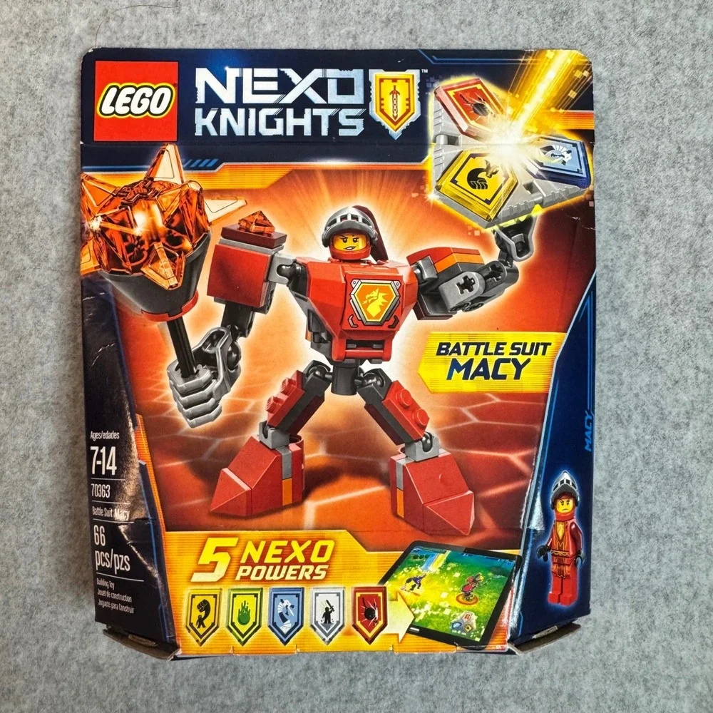 LEGO Nexo Knights Battle Suit Macy 70363 Building Set 66 Pcs Retired 2017 NSIB